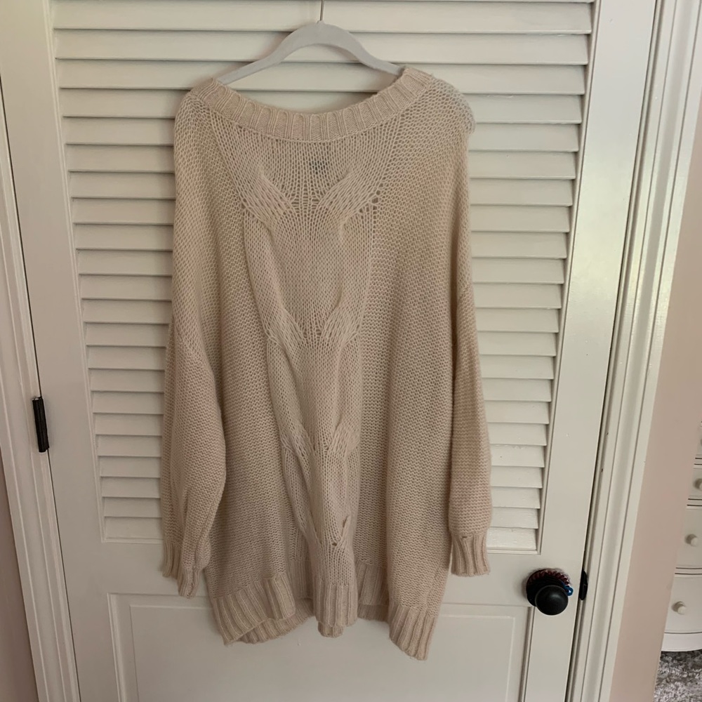 American eagle oversized sweater